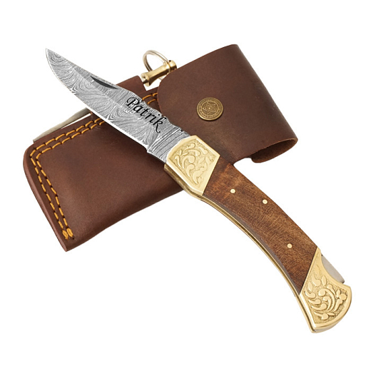 Exkluzívny nôž z damascénskej ocele s mosadznou rukoväťou a orechovým drevom